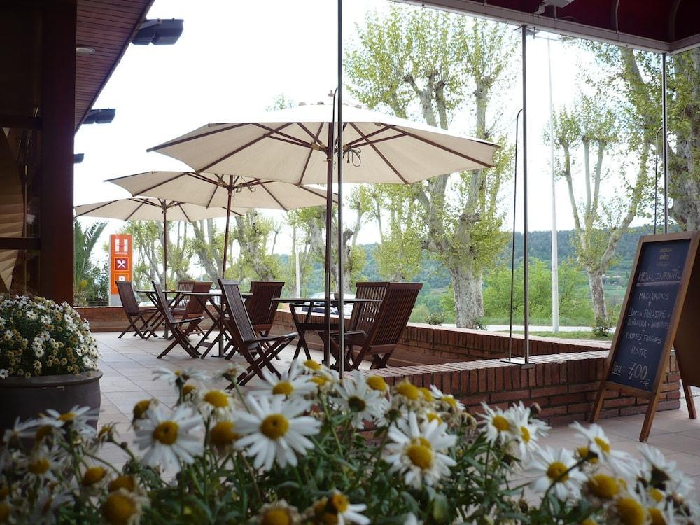 Hotel Estel Berga Zewnętrze zdjęcie