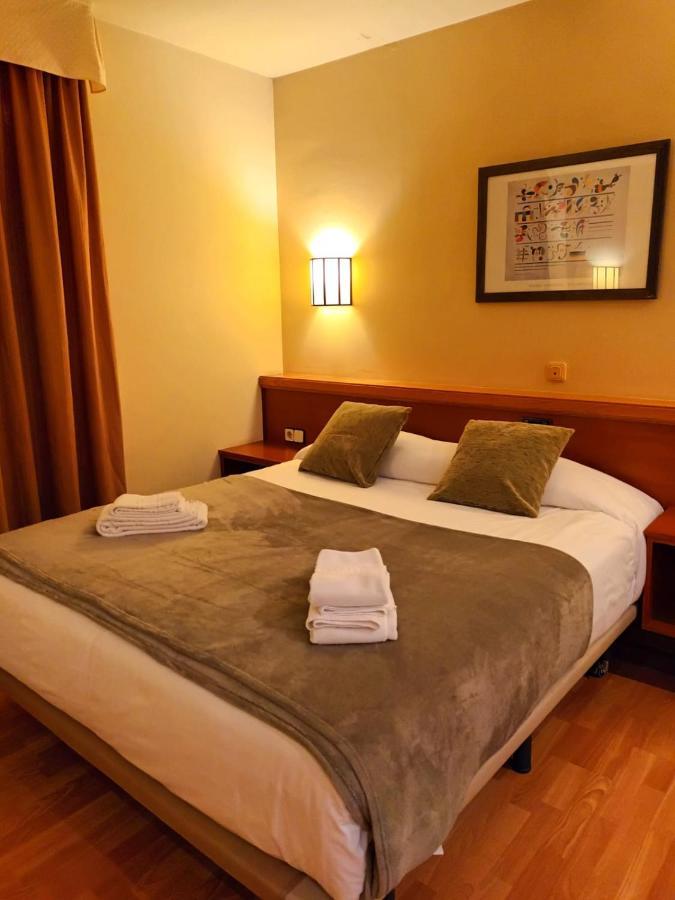 Hotel Estel Berga Zewnętrze zdjęcie