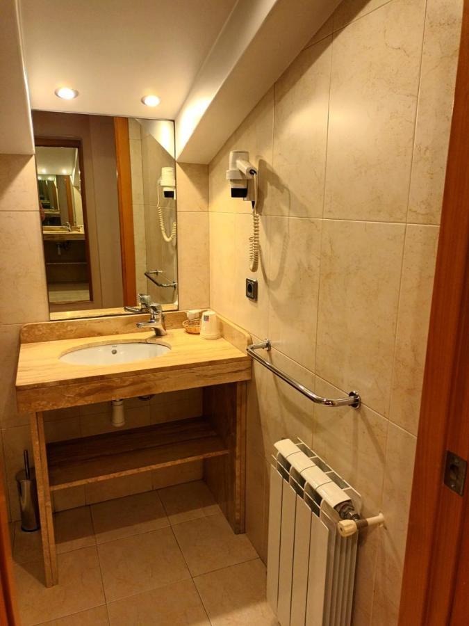 Hotel Estel Berga Zewnętrze zdjęcie