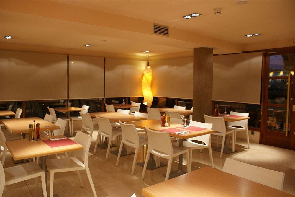 Hotel Estel Berga Zewnętrze zdjęcie