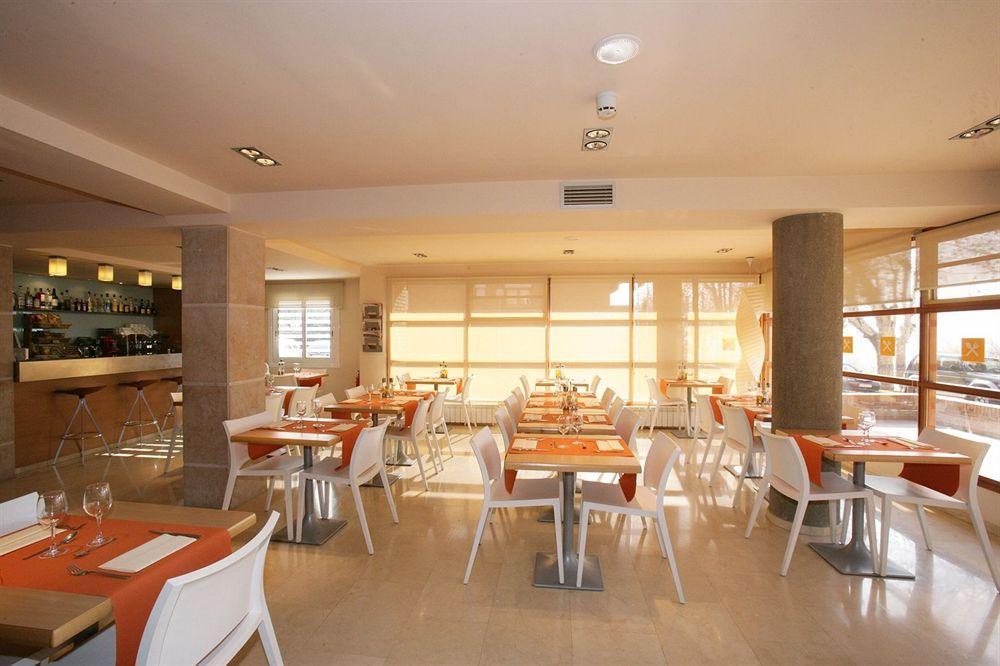 Hotel Estel Berga Zewnętrze zdjęcie