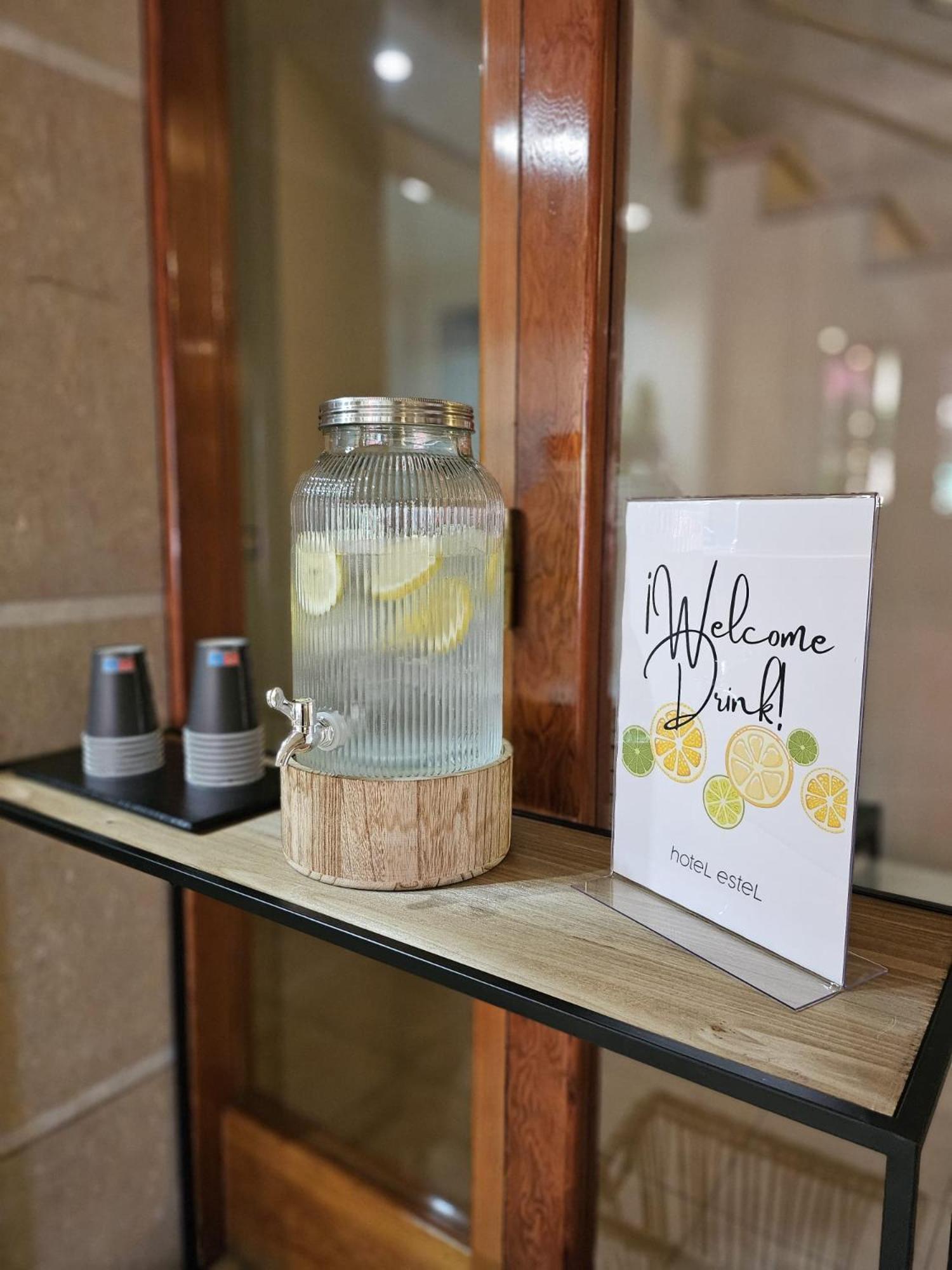 Hotel Estel Berga Zewnętrze zdjęcie