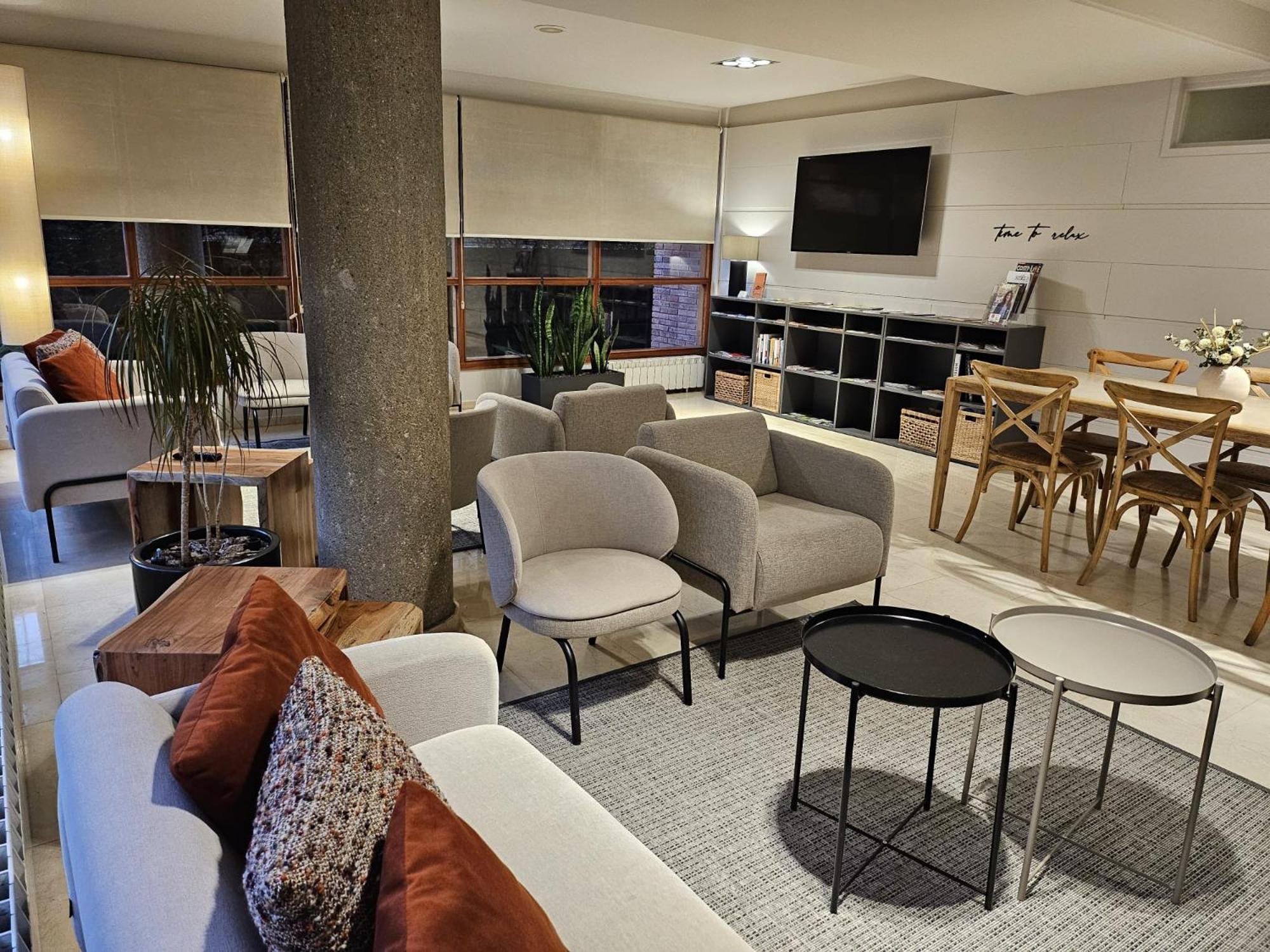Hotel Estel Berga Zewnętrze zdjęcie